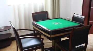 Lindon Business Hotel 2*